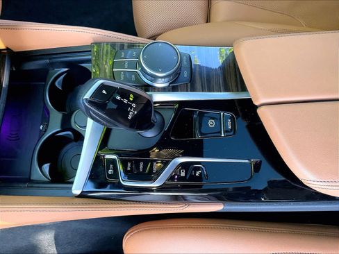 Used 2023 BMW 530e w/ Executive Package RWD image 18