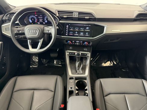 Certified 2025 Audi Q3 2.0T Premium w/ Convenience Package AWD/4WD image 25