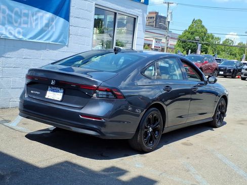 Used 2025 Honda Accord SE image 6