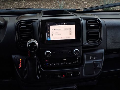 Used 2025 RAM ProMaster 2500 w/ Convenience Group image 26