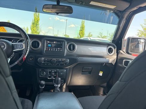 Used 2021 Jeep Wrangler Unlimited Sahara w/ LED Lighting Group image 24