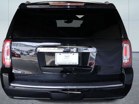 Used 2020 GMC Yukon XL Denali w/ Denali Premium Package AWD/4WD image 16