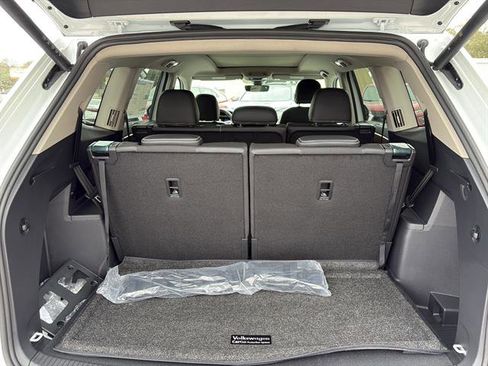 New 2026 Volkswagen Atlas SE FWD image 12