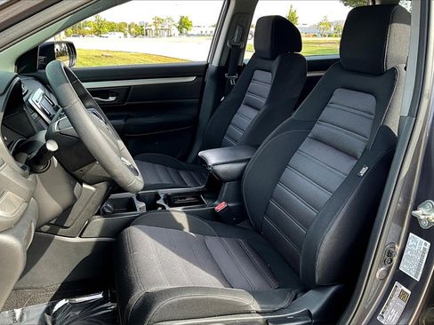 Used 2019 Honda CR-V LX image 17
