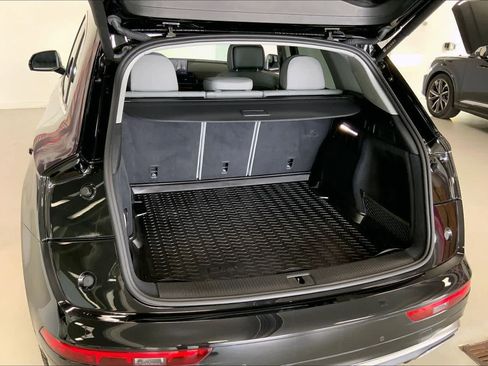 Certified 2023 Audi Q5 2.0T Premium Plus w/ Premium Plus Package AWD/4WD image 16