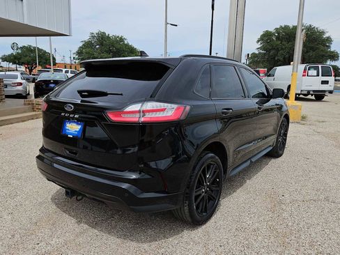 Used 2022 Ford Edge ST-Line w/ Class II Trailer Tow Package AWD/4WD image 8