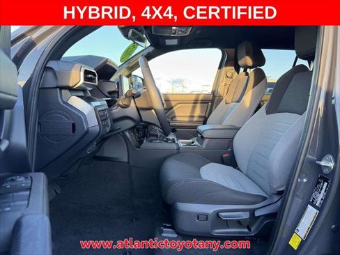 Certified 2025 Toyota 4Runner TRD Off-Road AWD/4WD image 9