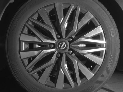 Used 2025 Nissan Altima 2.5 SV image 12