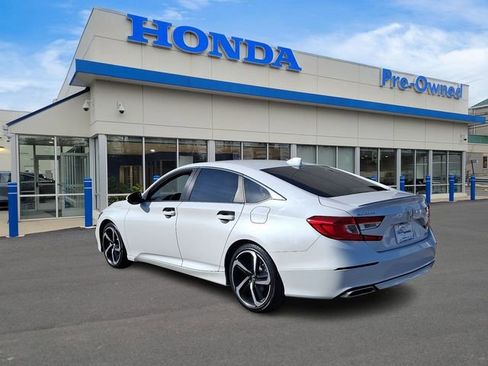 Used 2018 Honda Accord Sport image 6