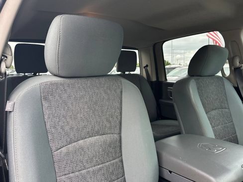 Used 2015 RAM 1500 Big Horn RWD image 16