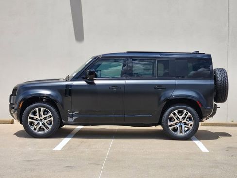 New 2026 Land Rover Defender 110 X-Dynamic SE AWD/4WD image 4