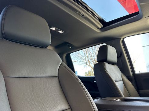 Used 2021 Chevrolet Silverado 1500 LTZ image 17