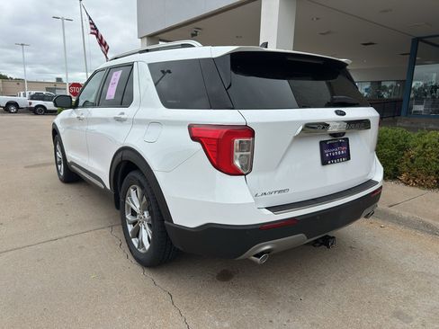 Used 2023 Ford Explorer Limited w/ Equipment Group 301A RWD image 6