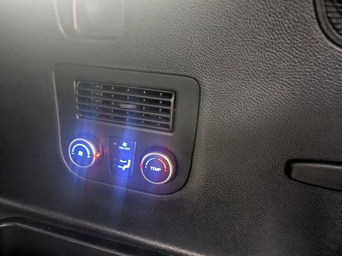 Used 2015 Hyundai Santa Fe Limited w/ Option Group 04 image 24