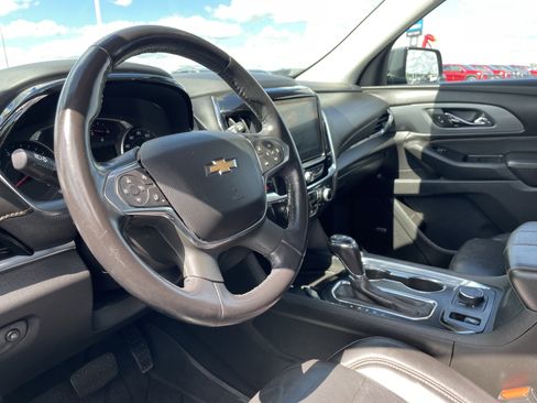 Used 2018 Chevrolet Traverse Premier w/ LPO, Floor Liner Package AWD/4WD image 9