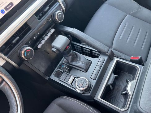 Used 2024 Toyota Tacoma TRD Off-Road image 39