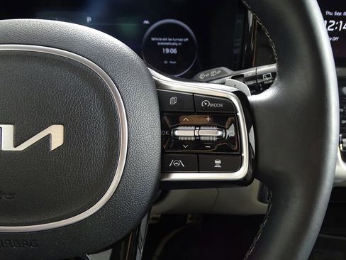 Used 2022 Kia Sorento SX image 30