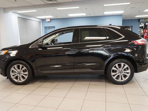 Used 2019 Ford Edge Titanium w/ Cold Weather Package AWD/4WD image 2