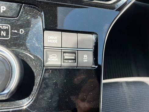 Used 2023 Subaru Solterra AWD image 32