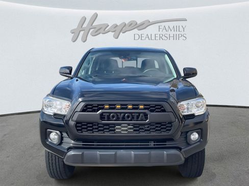 Used 2020 Toyota Tacoma SR5 image 8