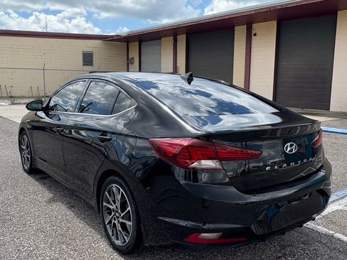 Used 2019 Hyundai Elantra Limited w/ Cargo Package image 5