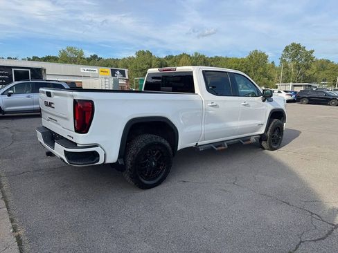 Used 2022 GMC Sierra 1500 AT4 w/ AT4 Preferred Package AWD/4WD image 5