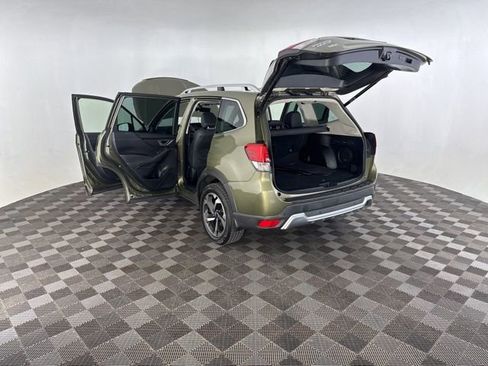 Used 2022 Subaru Forester Touring AWD/4WD image 18