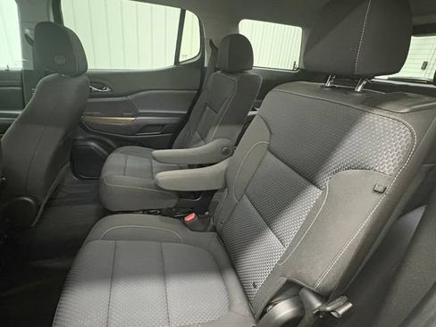 Used 2021 GMC Acadia SLE w/ Driver Convenience Package FWD image 11