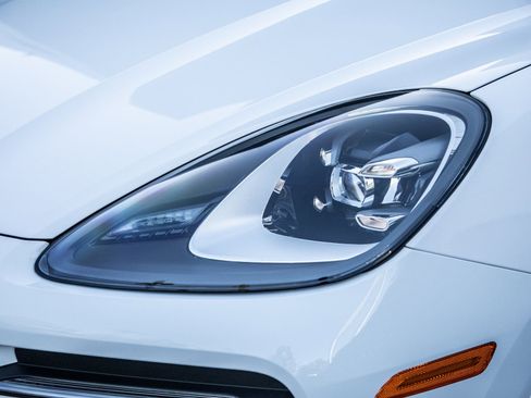 Certified 2023 Porsche Cayenne image 25