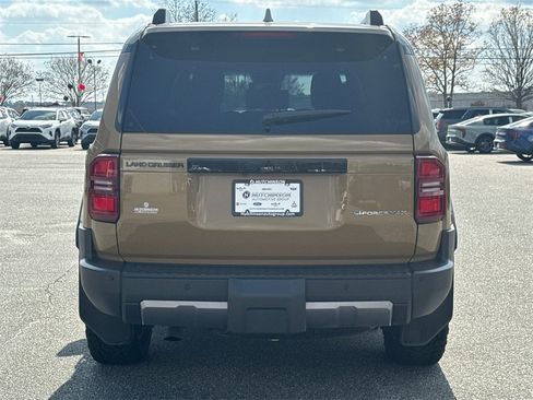 Used 2024 Toyota Land Cruiser image 4