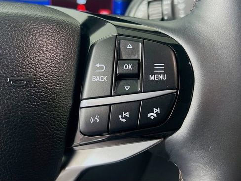 Used 2023 Ford Explorer Platinum w/ Technology Package RWD image 18