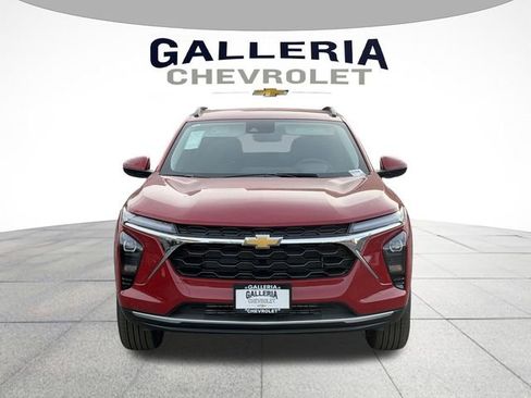 New 2026 Chevrolet Trax LT w/ Driver Confidence Package image 3