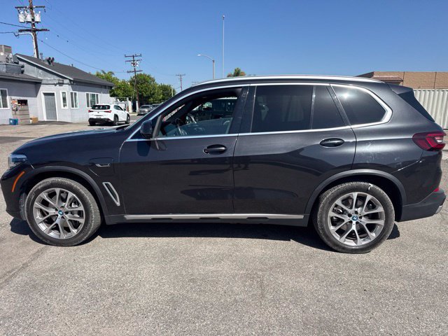 Used 2022 BMW X5 xDrive45e w/ Climate Comfort Package AWD/4WD image 8