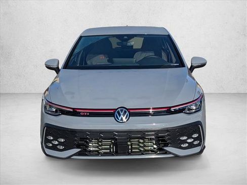 Used 2025 Volkswagen Golf S image 2