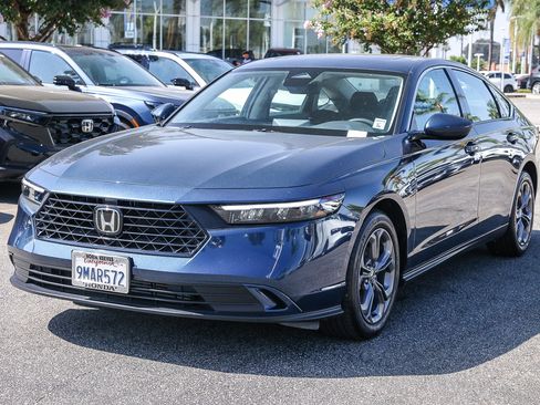 Used 2024 Honda Accord EX image 3