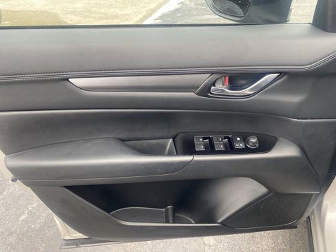 Certified 2025 MAZDA CX-5 AWD 2.5 S w/ Preferred Package image 5