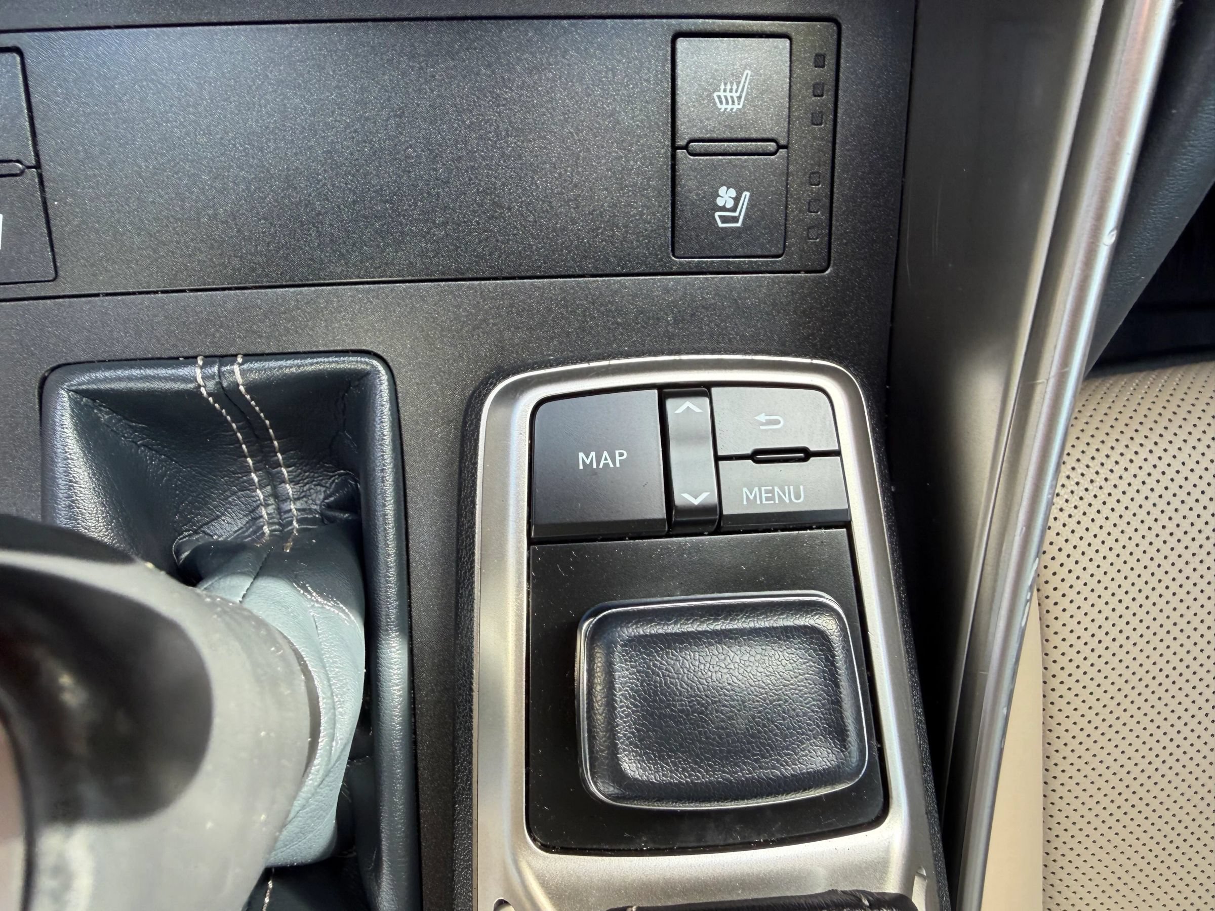 Used 2018 Lexus IS 300 AWD w/ Comfort Package image 33