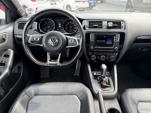 Used 2016 Volkswagen Jetta GLI SEL FWD image 8