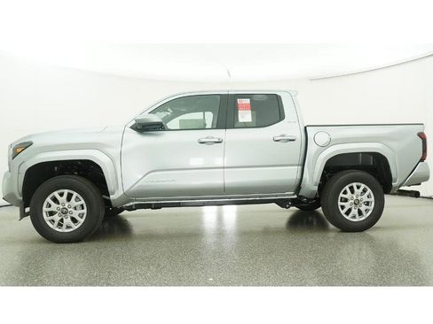 New 2026 Toyota Tacoma SR5 image 19