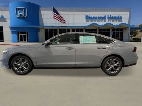 New 2026 Honda Accord EX-L image 2