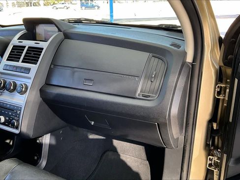 Used 2010 Dodge Journey SXT w/ Navigation & Sound Group I image 18
