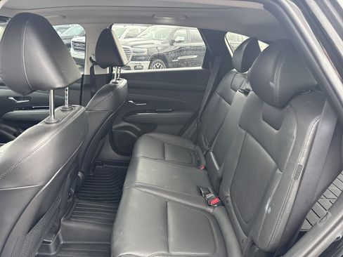 Used 2025 Hyundai Tucson Limited image 13