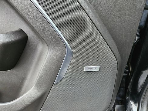 Used 2023 GMC Yukon SLT w/ SLT Premium Package image 20