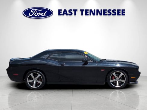 Used 2012 Dodge Challenger SRT8 RWD image 2