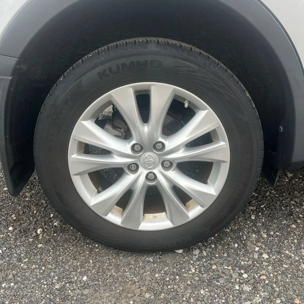 Used 2015 Toyota RAV4 Limited w/ Outdoor Package AWD/4WD image 19