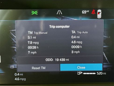 Certified 2025 Volvo XC90 B5 Core image 12