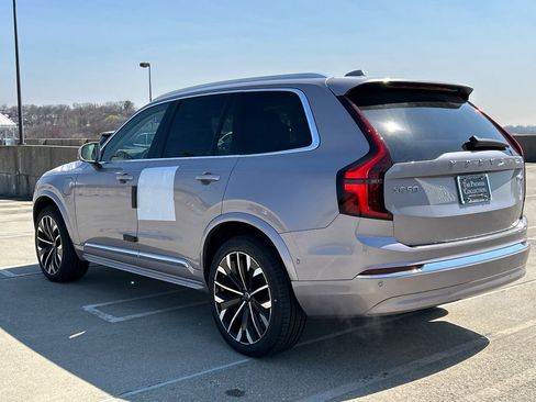 New 2026 Volvo XC90 T8 Ultra w/ Protection Package Premier AWD/4WD image 4
