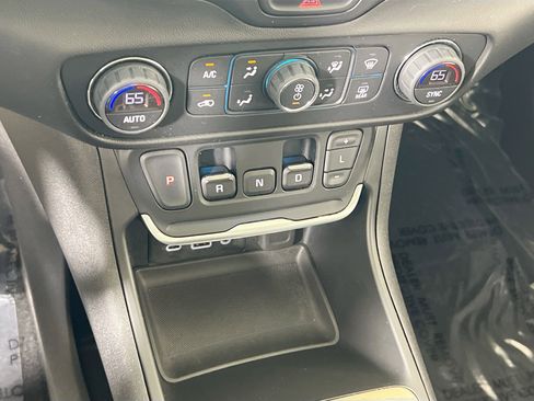 Used 2018 GMC Terrain Denali AWD/4WD image 17