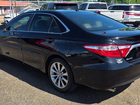 Used 2015 Toyota Camry XLE FWD image 5