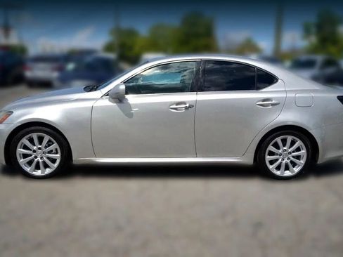 Used 2008 Lexus IS 250 RWD image 4
